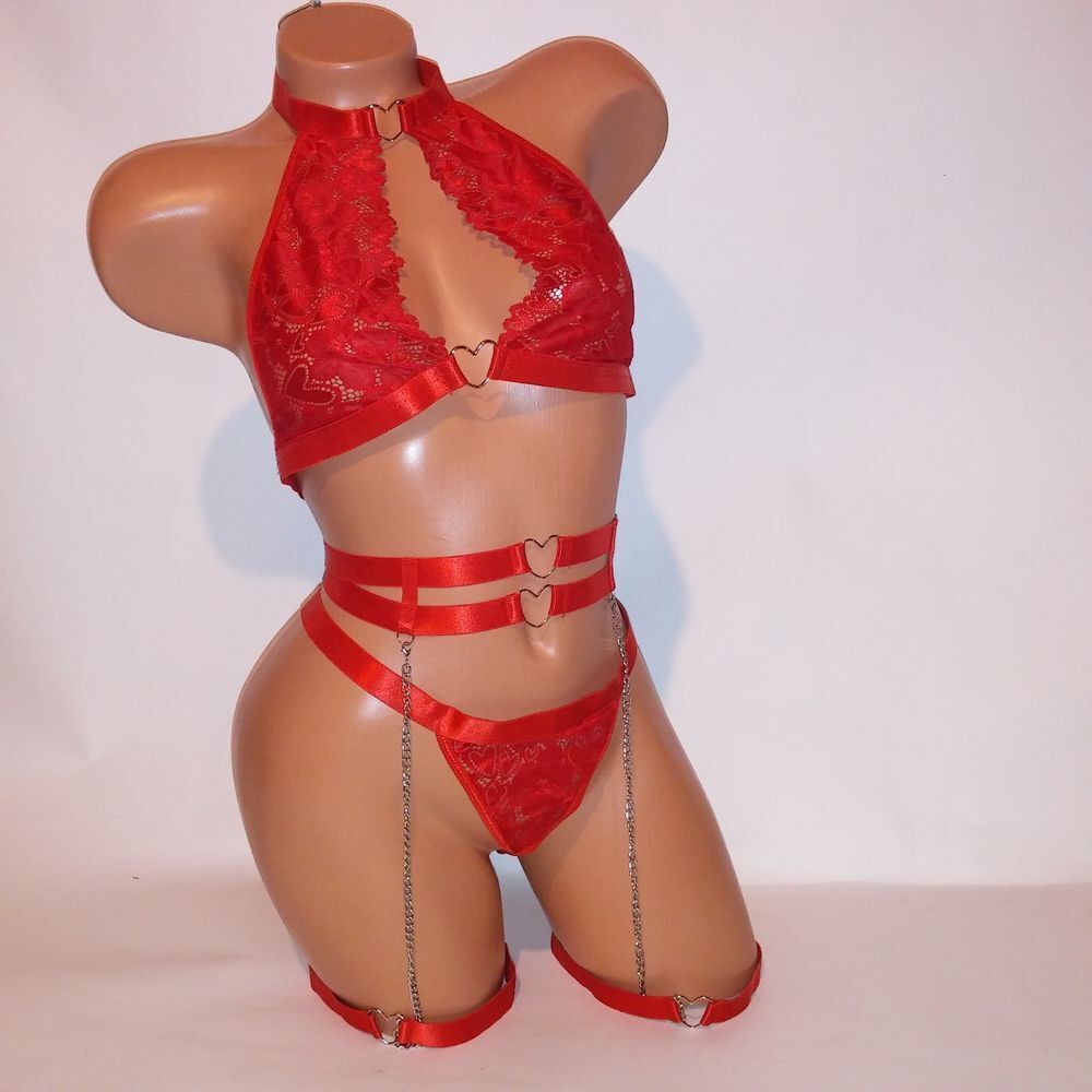 Lingerie Set Bralette Panty Garter XL Red Lace Hearts Chain Straps Strappy New W